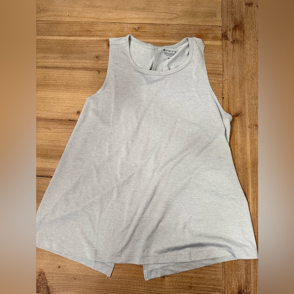 ⭐️ BUNDLE 2️⃣ Athleta Women's Solar UPF Tanks ⭐️
Size M - Picture 11 of 11
